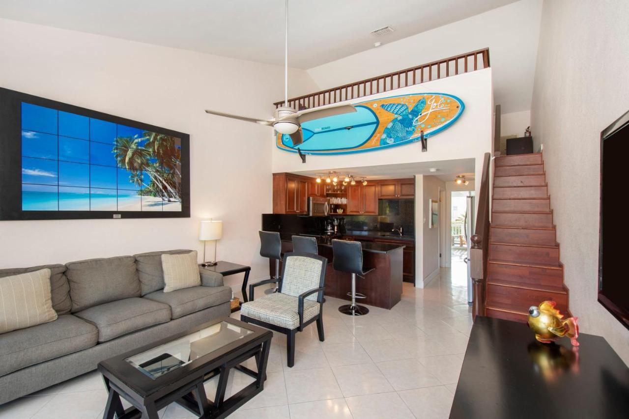 Beach Living At Island Pine Villas Blaw George Town Extérieur photo