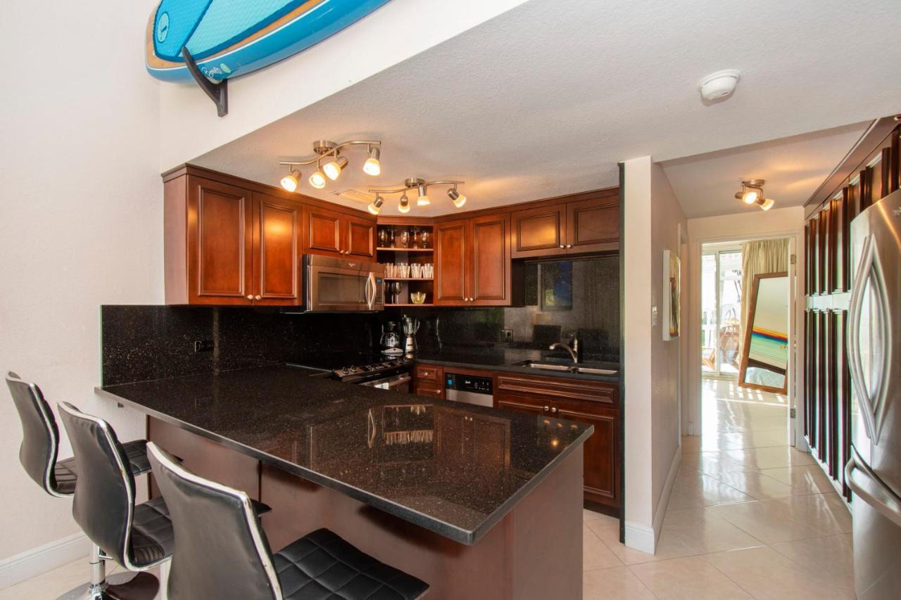Beach Living At Island Pine Villas Blaw George Town Extérieur photo